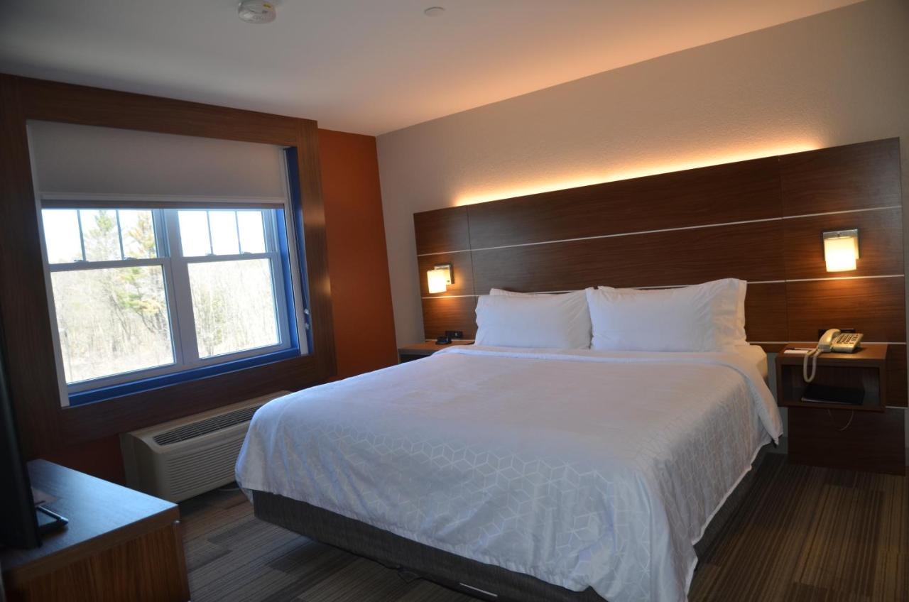 Holiday Inn Express Hotel & Suites Rochester By Ihg Экстерьер фото
