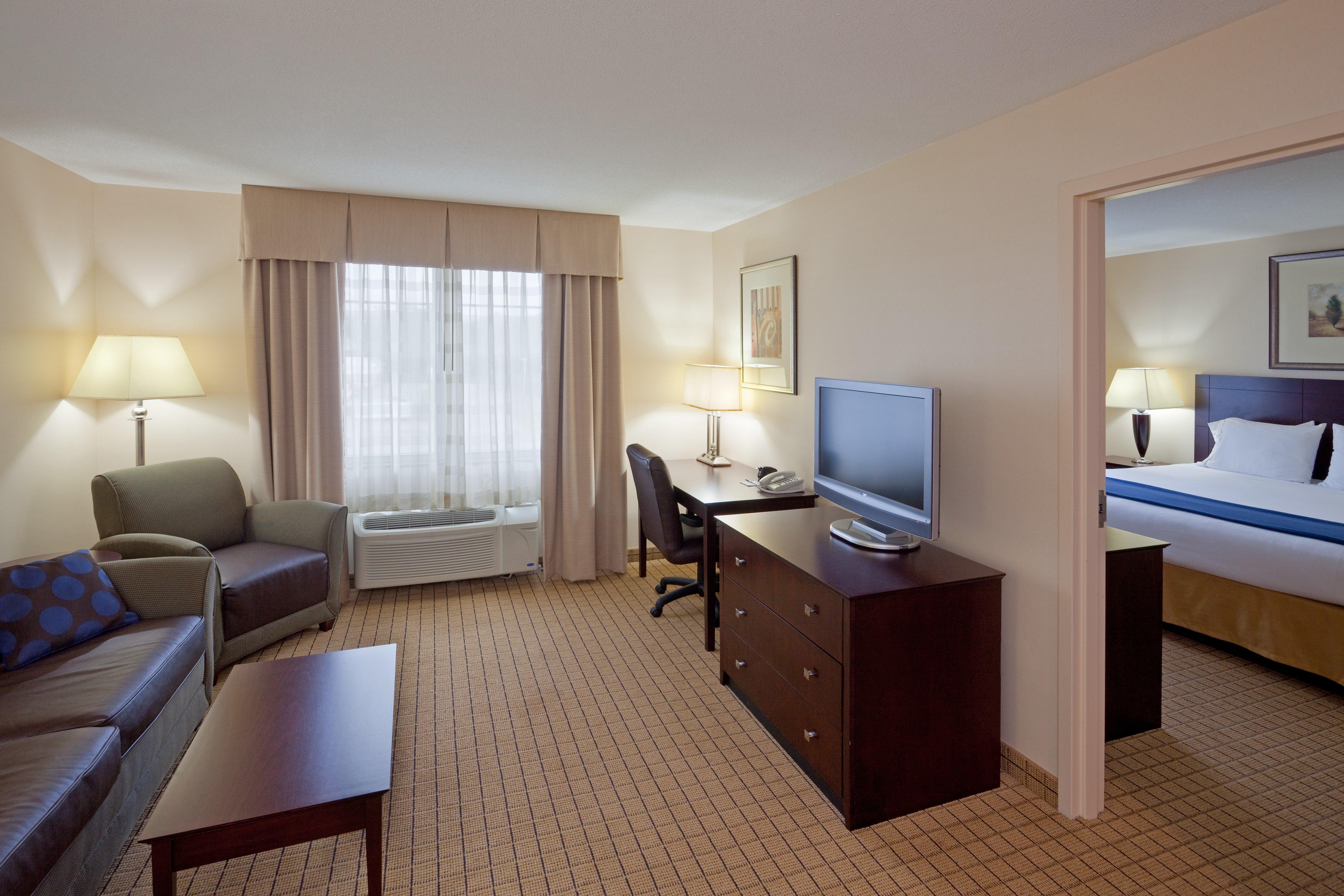 Holiday Inn Express Hotel & Suites Rochester By Ihg Экстерьер фото